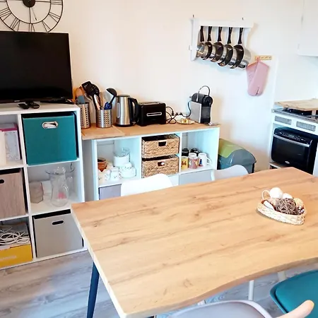 App 2ch Vue Montagne Proche Praloup