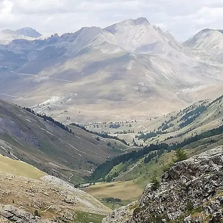 Apartment App Vue Montagne Proche Piscine Rando Riviere Nature *